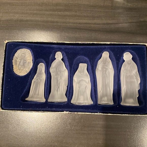 Vintage 70’s Frosted white glass nativity scene in orig box! By Roman Innovation - Picture 1 of 16